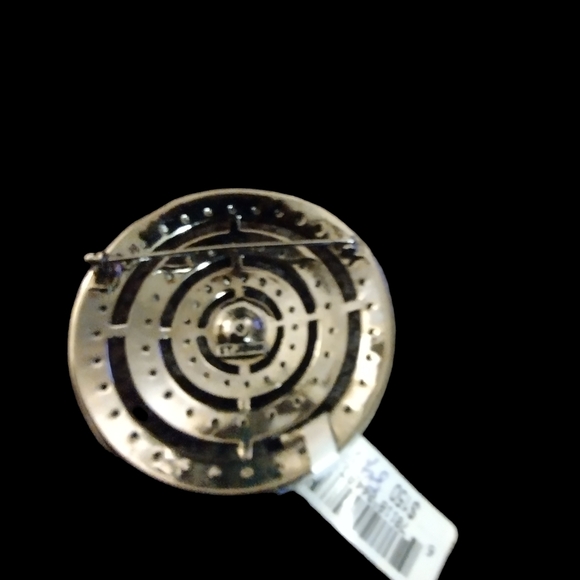 Nwt Stunning ST John brooch - Picture 2 of 4